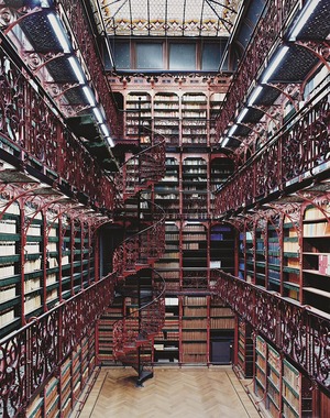 کتابخانه‌ی عمومی و قدیمی دِن‌هاگ (Den Haag)، هلند