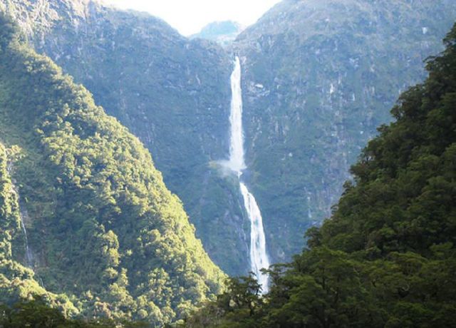 10 آبشار ناشناخته و زیبای جهان (+عکس)