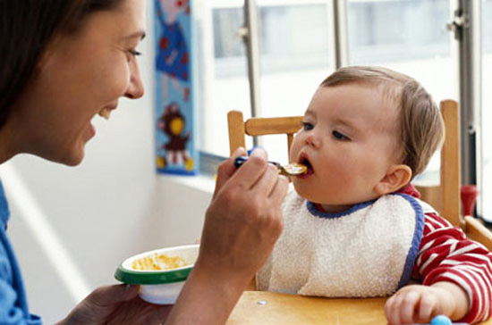 دانستنی هایی راجع به تغذیه تکمیلی کودک