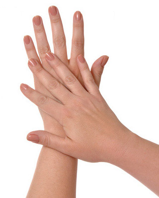توصيه‌هایی برای زیبا نگه داشتن دستها