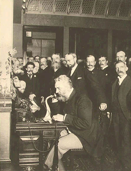 عکس: اولین تماس تلفنی تاریخ