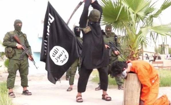 داعشی‌ها مردان الانبار را گردن زدند+عکس