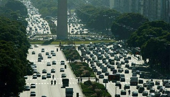 عکس: عریض‌ ترین و باریکترین خیابان جهان