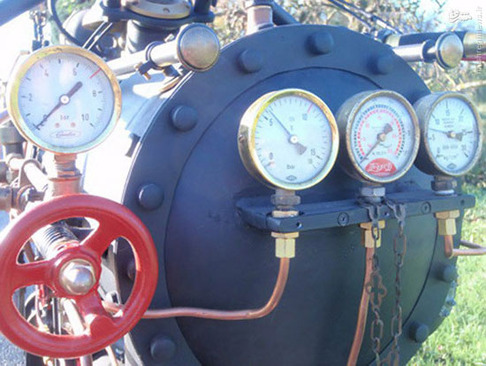تصاویر: موتورسیکلت بخار سفارشی!