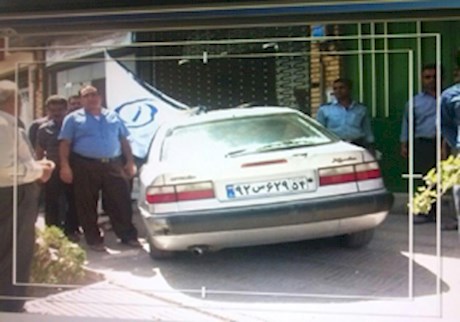 ورود اعتراضی با خودرو به دفتر بیمه +عکس