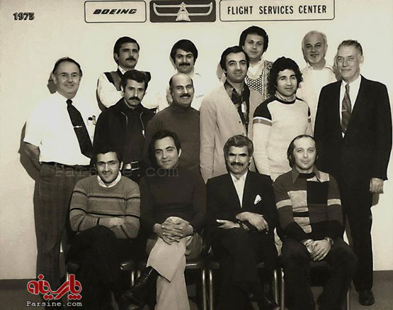 عکس یادگاری اولین خلبانان ایرانی بوئینگ 747