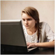 مراقب سوءاستفاده جنسی از کودکان در اینترنت باشید
