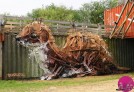 تبدیل خلاقانه زباله‌ها به مجسمه‌‌ حیوانات