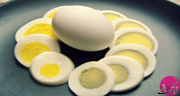 چرا زرده تخم مرغ پس از آب پز شدن سبز می شود؟!