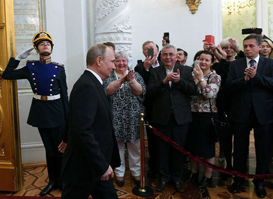 شکوه امپراطوری تزاری در مراسم تحلیف پوتین +عکس
