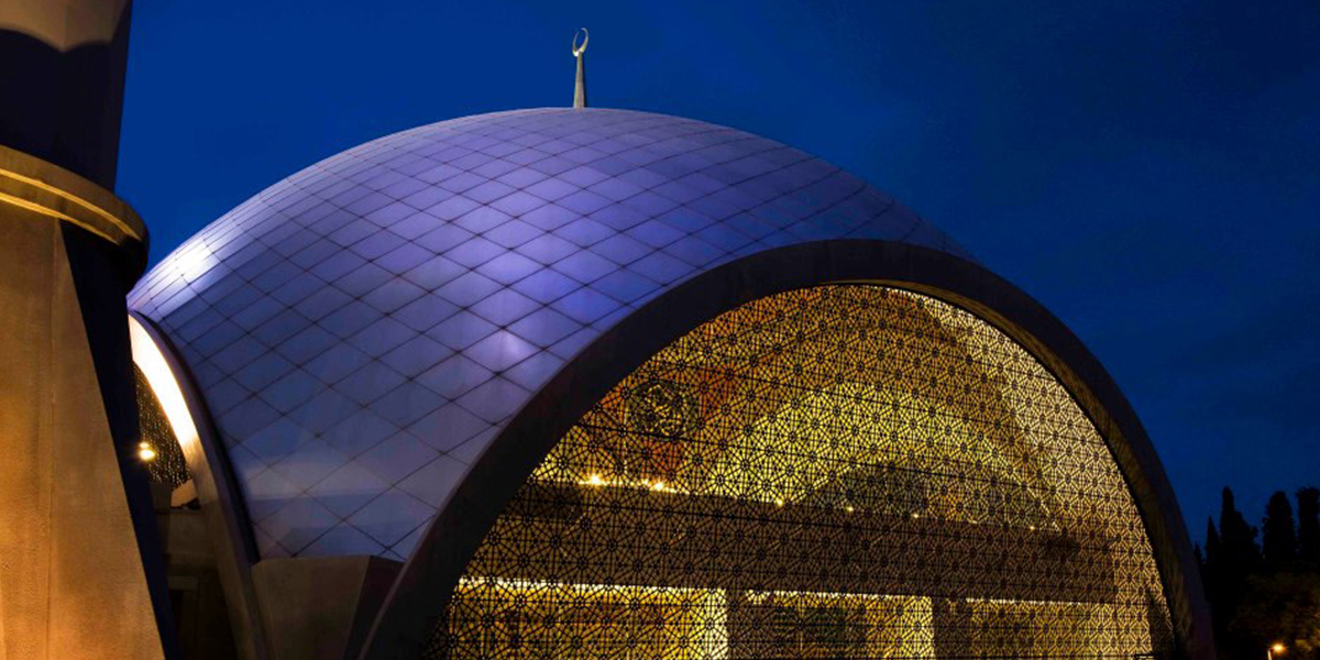 آشنایی با اولین مسجدی که یک زن طراحی کرده است