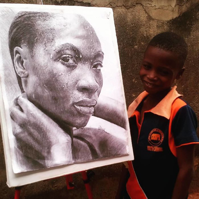نقاشی‌های واقع‌گرایانه دختر ۱۱ ساله نیجریه‌ای +عکس