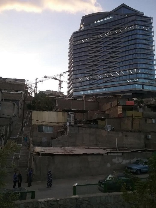 همسایگی کاخ و کوخ در گرانترین محلات تهران +تصاویر