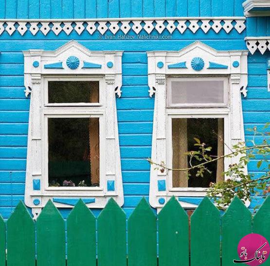 طراحی زیبای پنجره‌‎‌ها در خانه‌های سنتی روسی