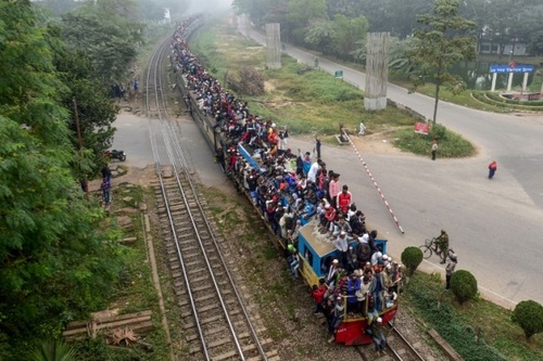 از قطارهای شلوغ بنگلادش تا تظاهرات علیه ترور قاسم سلیمانی در آنکارا