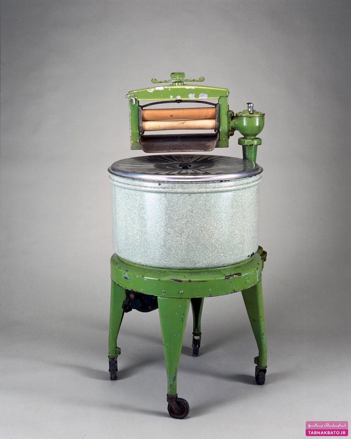 Как менялась стиральная машина. Стиральная машина Thor 1908. Алва Фишер стиральная машина. Первая стиральная машина Алва Фишер. Уильям Блэкстоун первая стиральная машина.