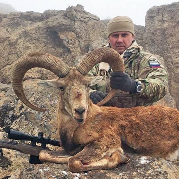 ژست گرفتن شکارچیان خارجی با حیوانات شکار شده ایران +تصاویر