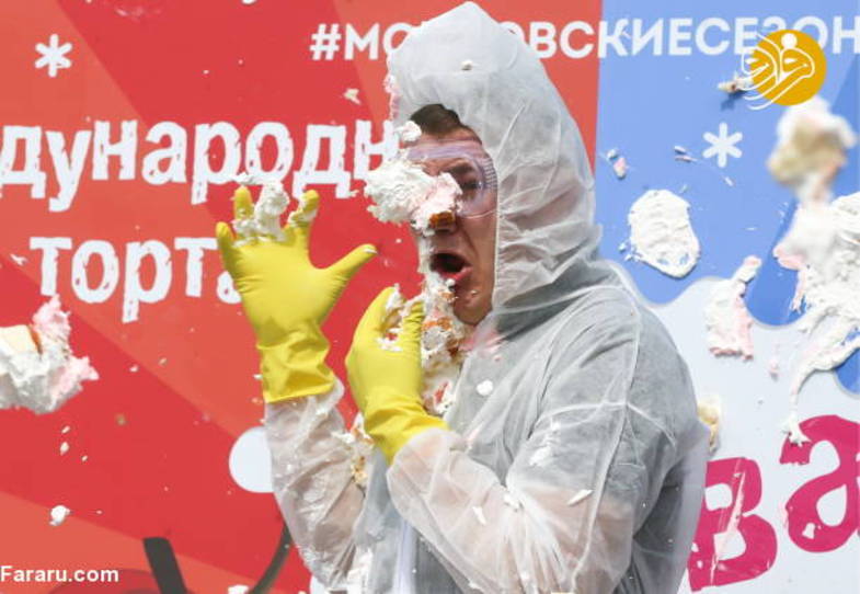 مبارزه با کیک در مسکو+عکس