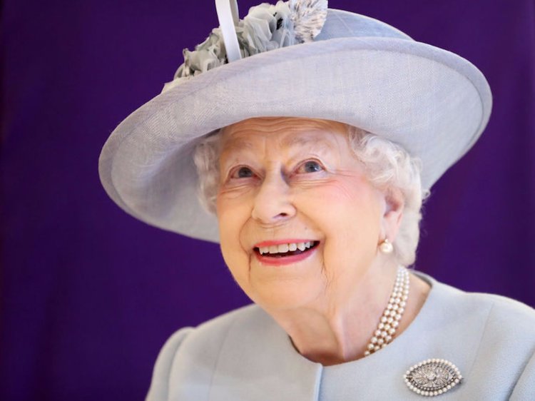 ۶ کار عادی که ملکه بریتانیا هرگز در عمرش انجام نداده