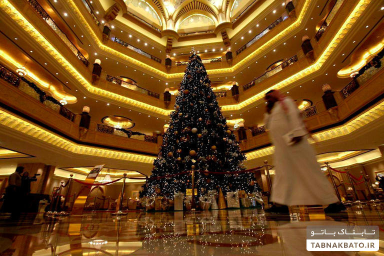 گران‌ترین درخت کریسمس جهان چگونه تزیین شده است؟