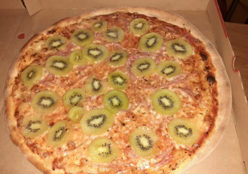 درخواست طلاق به خاطر پیتزا با کیوی+ عکس