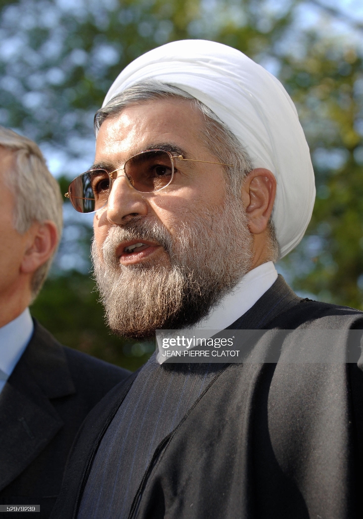 تیم مذاکره کننده هسته‌ای ایران در سال ۱۳۸۴ + عکس