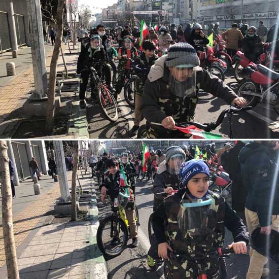 نوجوانان دوچرخه‌سوار در راهپیمایی ٢٢ بهمن+عکس