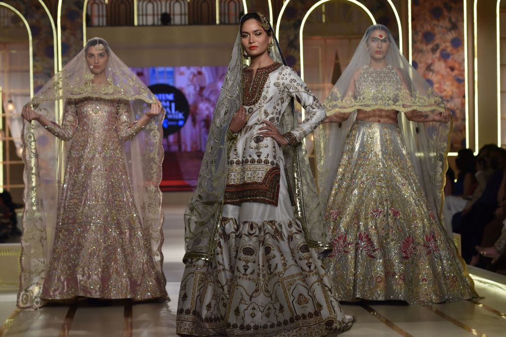 نمایش مُدِ لباس عروسی در پاکستان