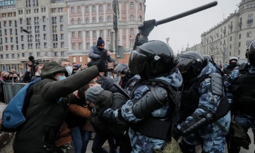 از تظاهرات مخالفان پوتین در مسکو تا کلاس دموکراسی در سوییس