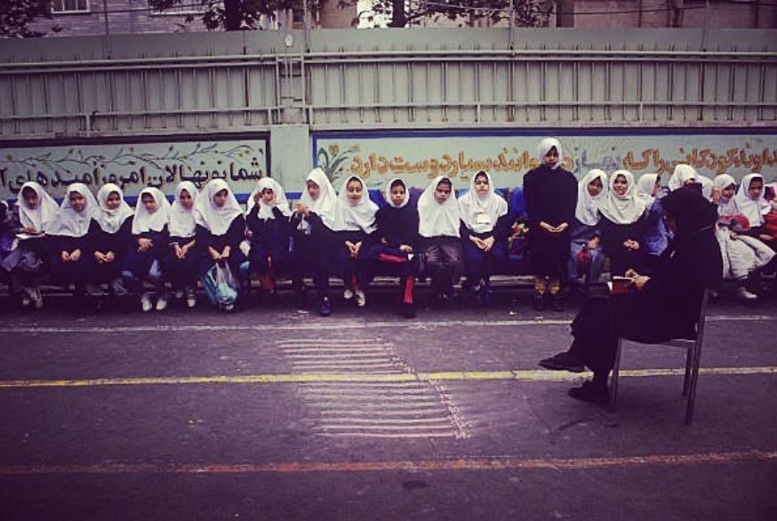 مدرسه دخترانه در تهران سال ۷۶ + عکس