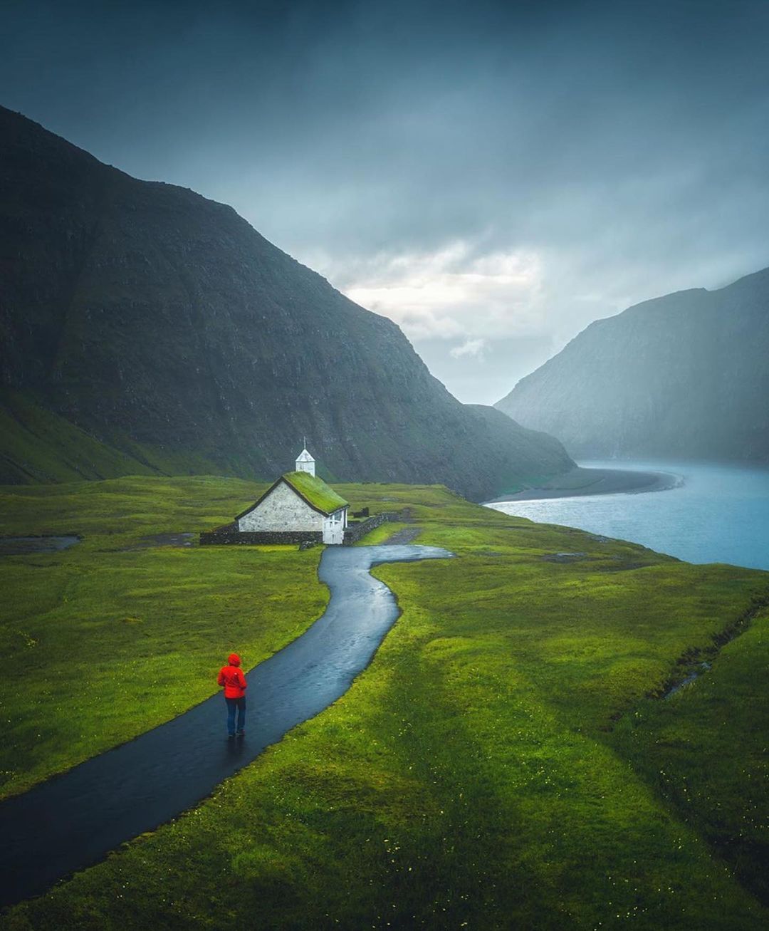 طبیعت مه گرفته و رویایی ایسلند + عکس