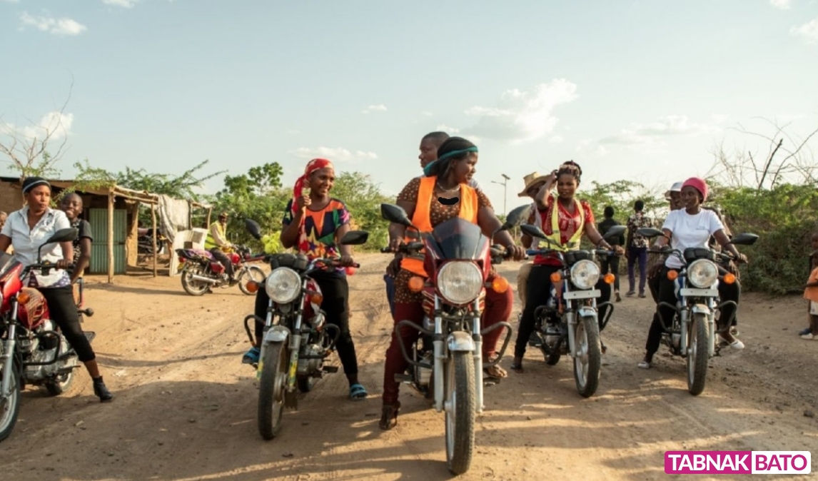 زنان موتورسیکلت‌سوار زیمباوه