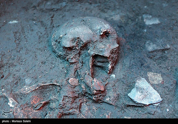کشف دومین اسکلت بانوی اشکانی در اصفهان +عکس