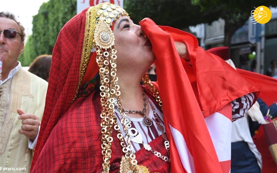ز‌نان تونسی چا‌در سر کردند + عکس