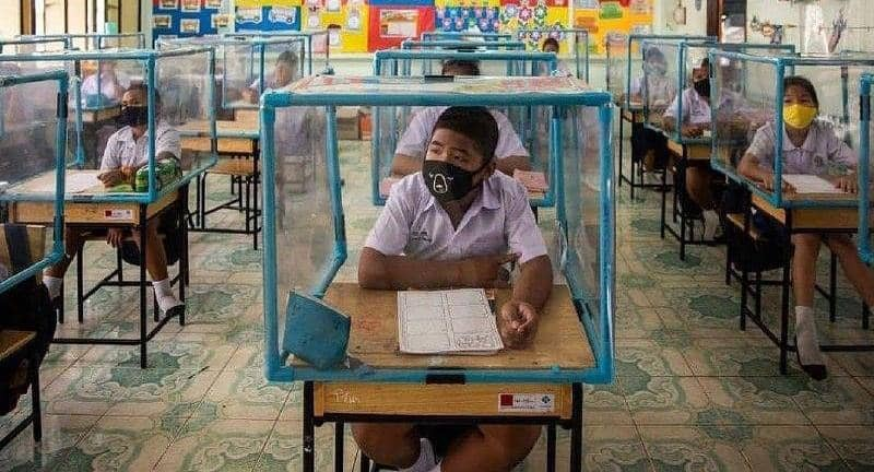 کلاس درس ضد کرونا در تایلند+عکس