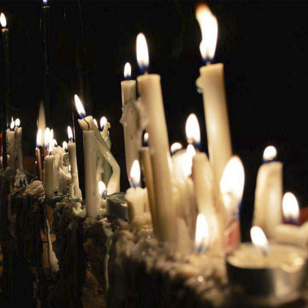 علت روشن کردن شمع در شام غریبان