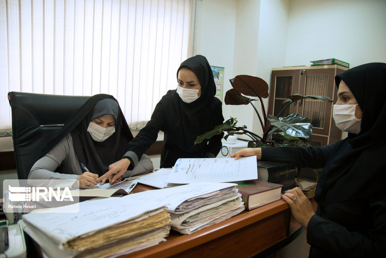 زندگی روزمره قاضی زن ایرانی +عکس