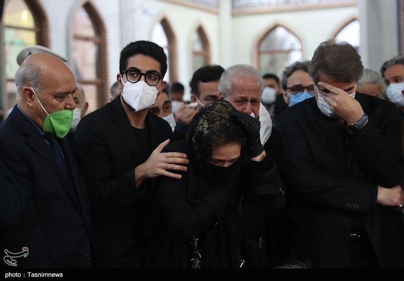 همسر و فرزندان محمدرضا شجریان در مراسم وداع+عکس