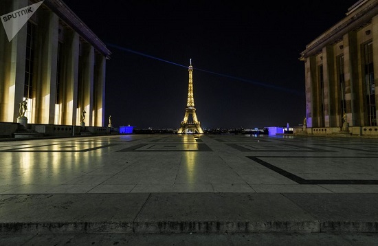 خیابان‌های خلوت پاریس بعد از قرنطینه کرونا+عکس