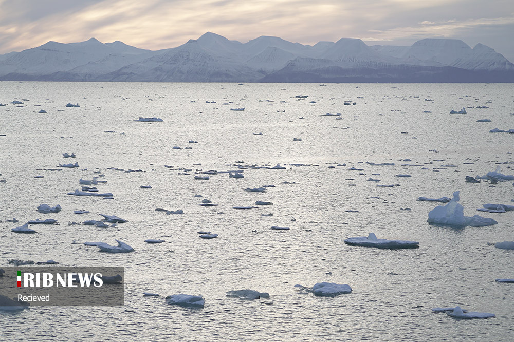 گرمایش زمین و آب شدن یخ‌های قطبی + عکس