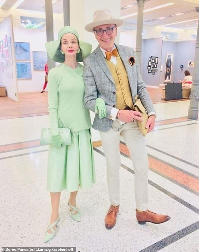 استایل جذاب زوج سالمندی که متفاوت لباس می‌پوشند