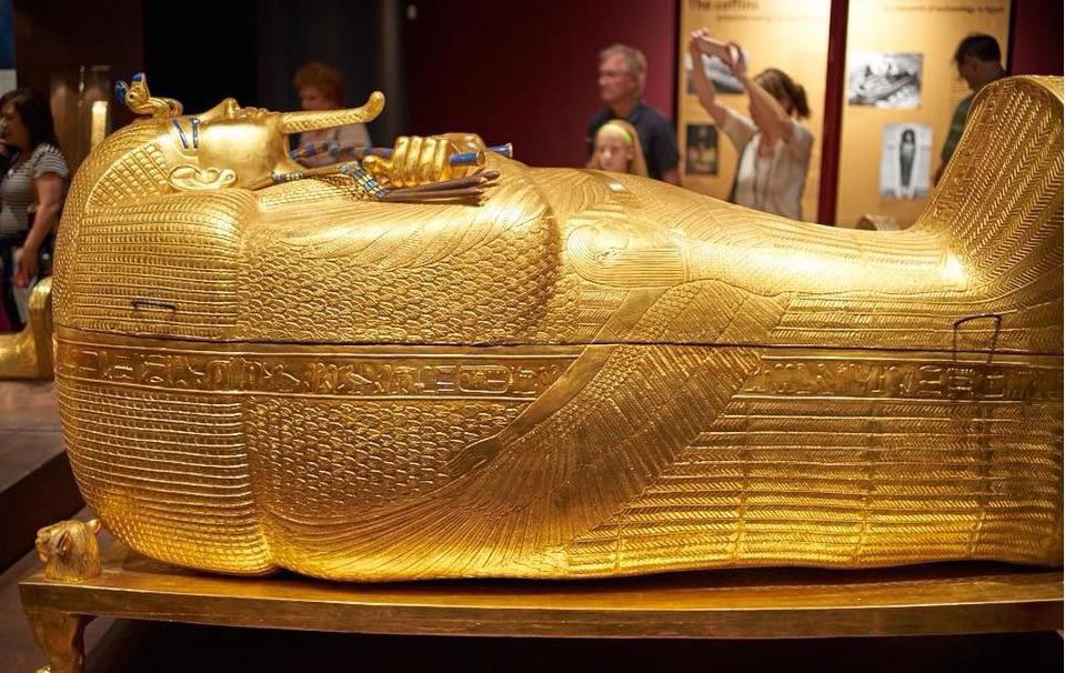 تابوت طلای توتان خامون مصر با قدمت ۳۳۰۰ سال +‌ عکس