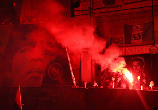 شهر ناپل در شب درگذشت دیگو مارادونا +عکس