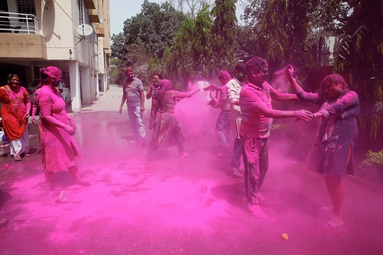 جشن رنگ هولی در هند+عکس