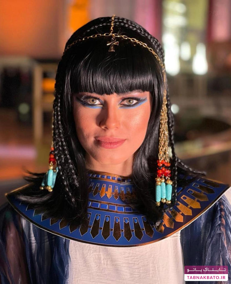 مدل معروف در رژه فراعنه طلایی مصر