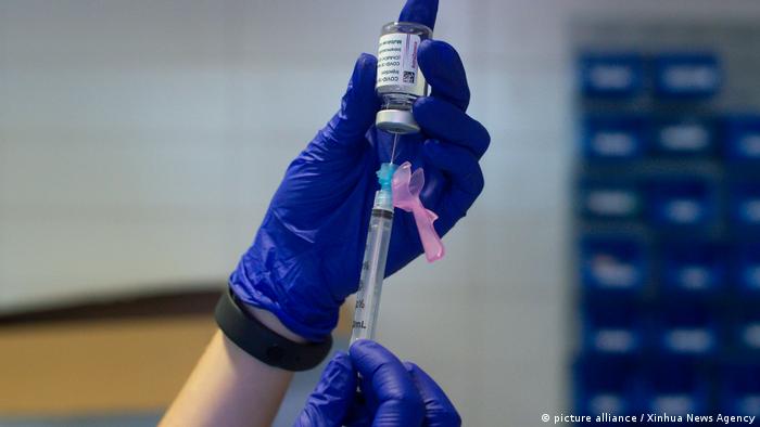 آلمان در مصاف کمبود واکسن و گسترش کرونا