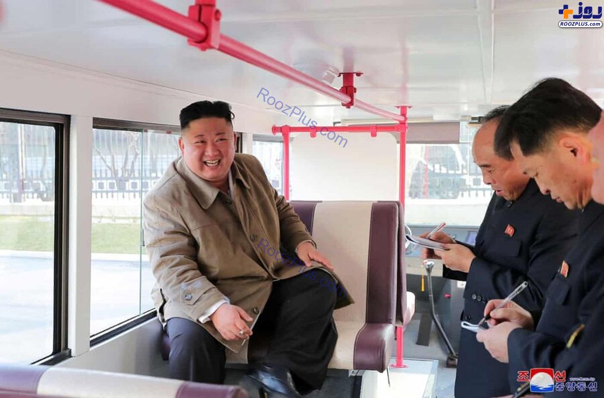رهبر کره شمالی در اتوبوس دوطبقه +عکس