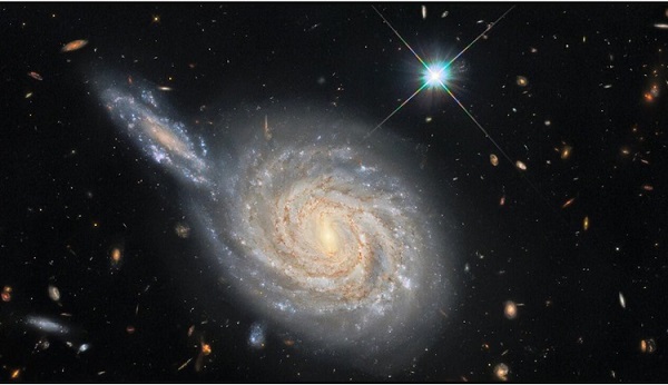 تصویر شگفت‌انگیر هابل از دو کهکشان در حال برخورد