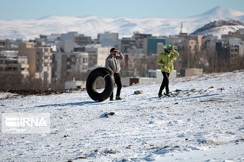 برف بازی مردم در همدان به روایت تصویر