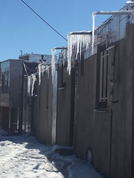 سرمای هوا و یخبندان بی‌سابقه در قروه کردستان